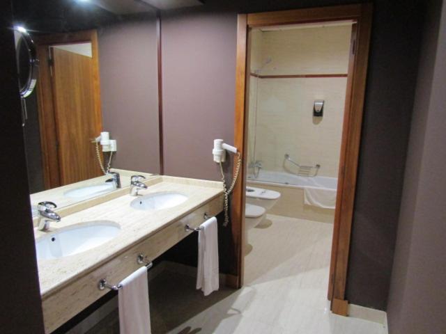 Hotel Alkalat 알칼라데과다이라 외부 사진
